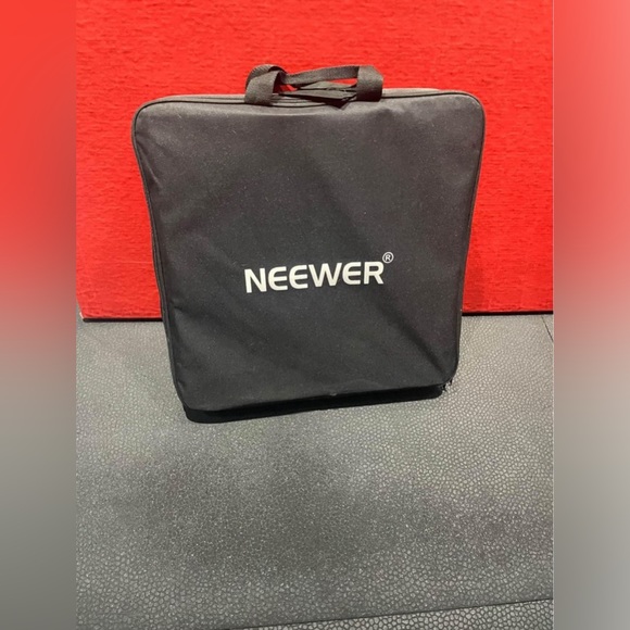 Neewer Selfie Ring Light - Picture 5 of 5